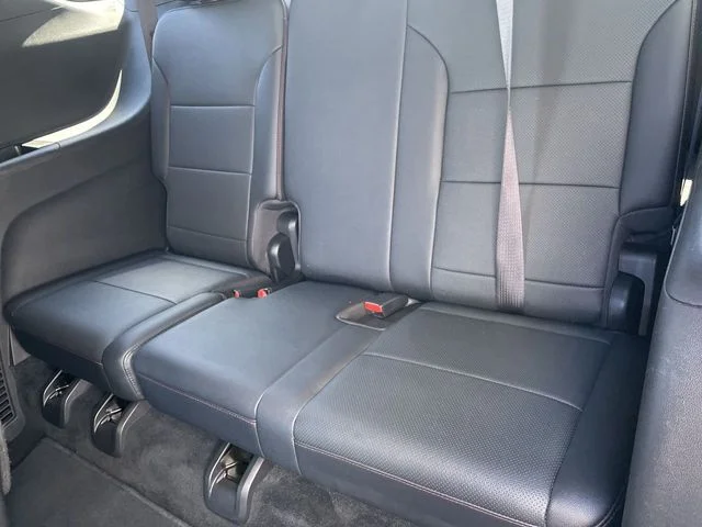 Used 2025 Gray Chevrolet Z71 image 22