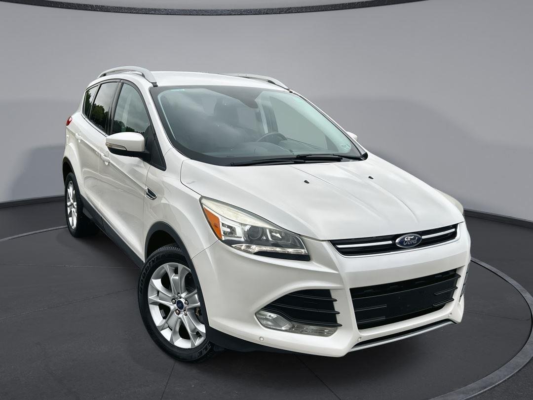 2016 Ford Escape Titanium 4WD's photo