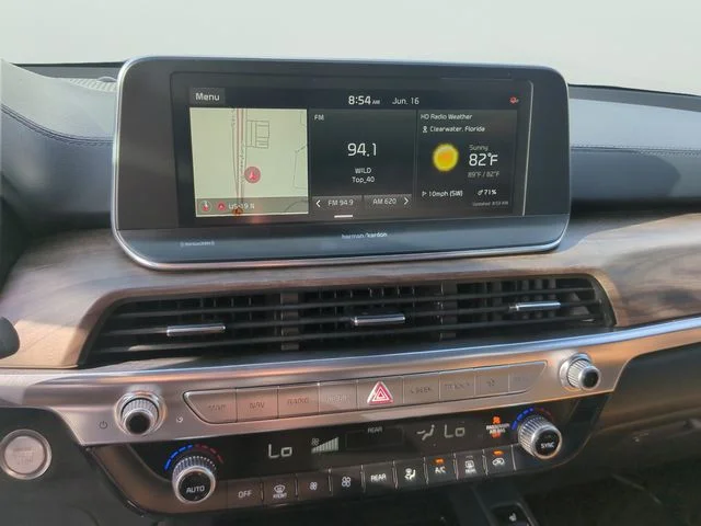 Used 2020 White Kia SX image 22