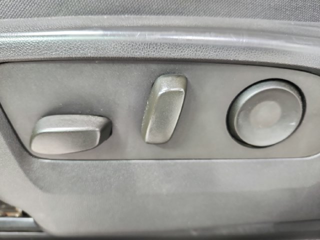 Used 2024 White Chevrolet LT image 21
