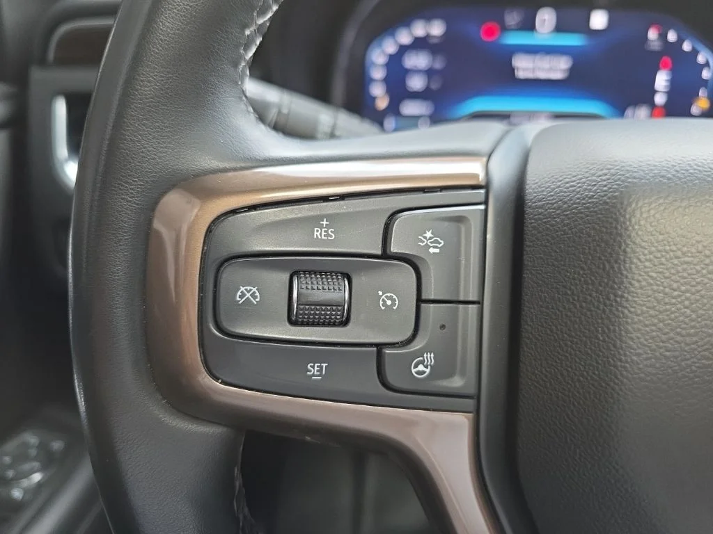 Used 2023 Black Chevrolet High Country image 16