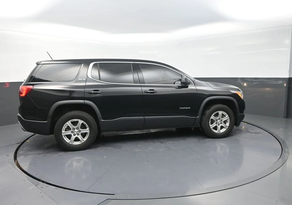 Used 2019 Black GMC SLE-1 image 12