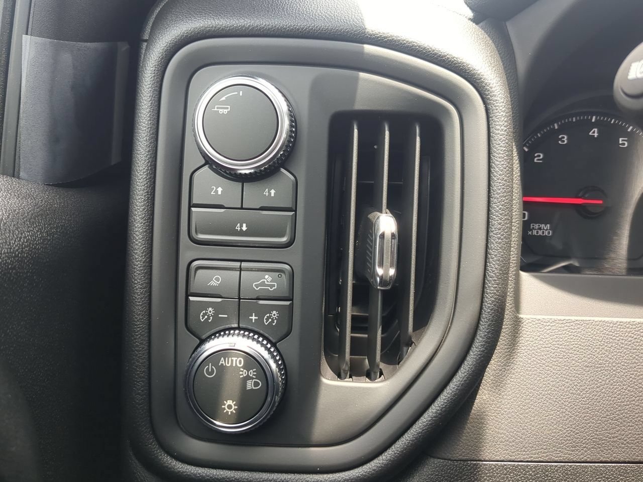 2026 GMC Sierra 2500HD Pro - Photo 17