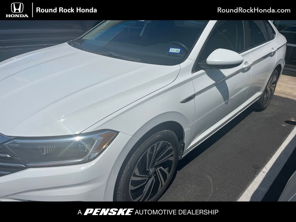 Used 2020 Pure White Volkswagen SEL image 1