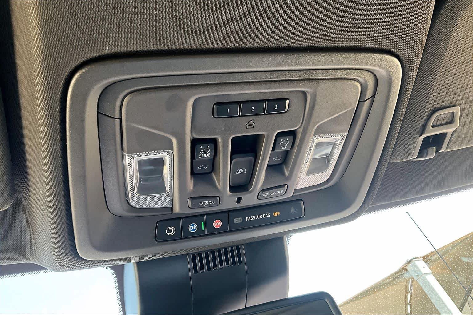 Used 2023 Pacific Blue Metallic GMC Denali image 32