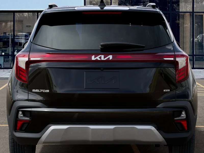 New 2026 Fusion Black Kia S image 13