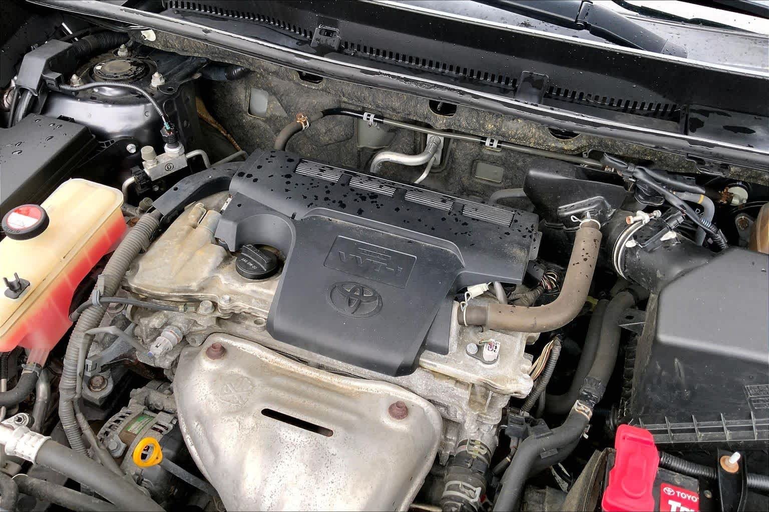 Used 2016 Magnetic Gray Metallic Toyota LE image 31