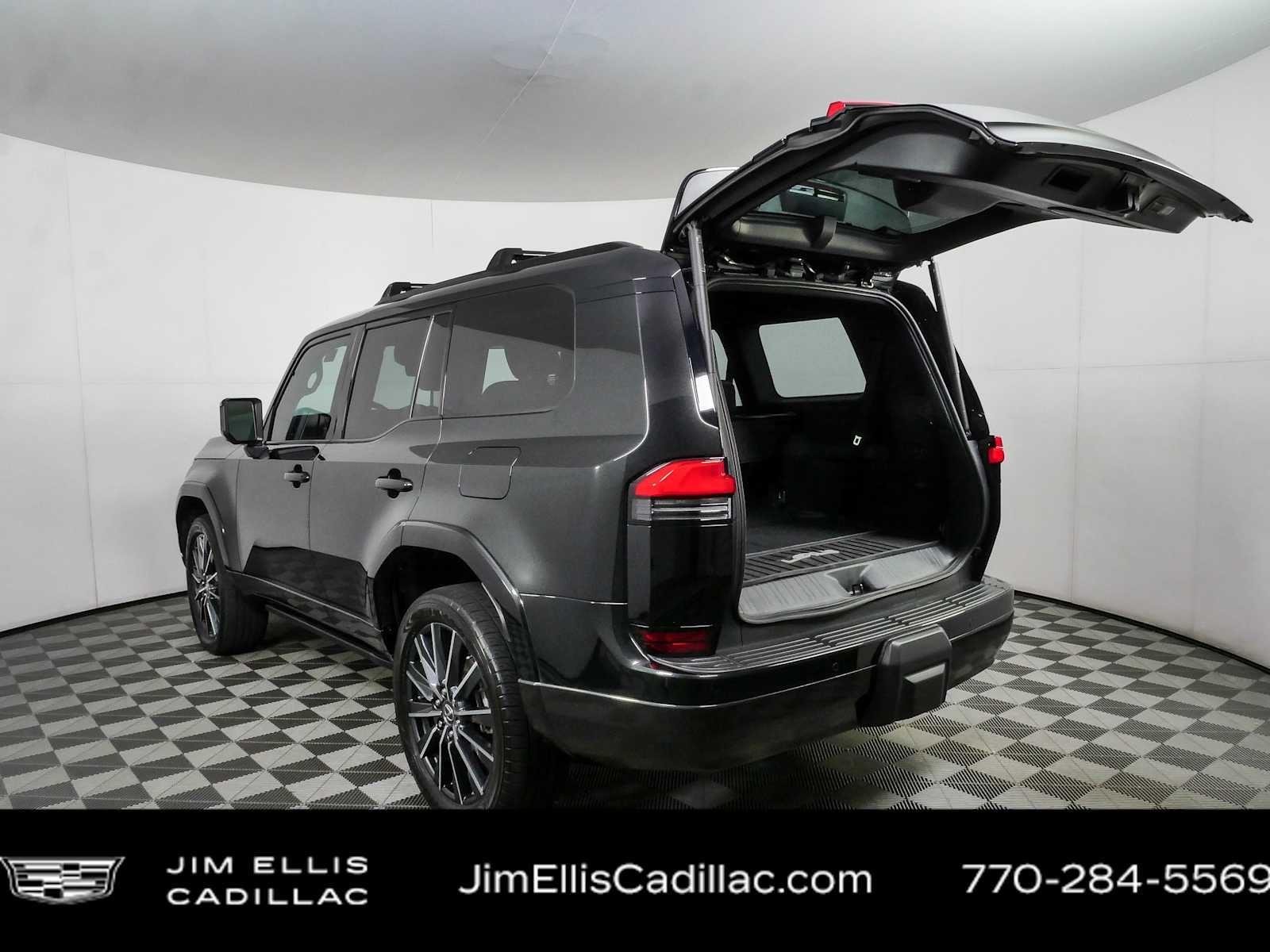 Used 2024  Lexus GX 550 Luxury image 34