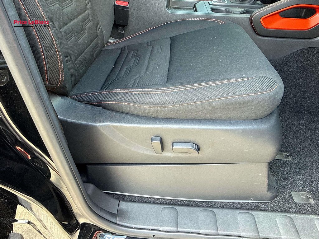 Used 2026 8501 NISSAN PRO-4X image 12
