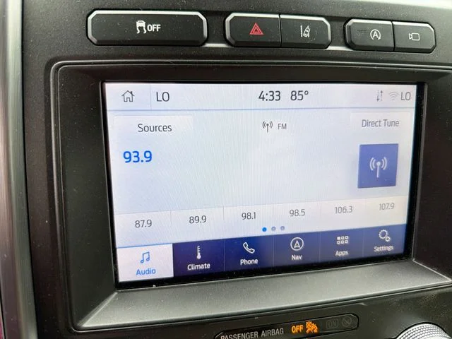 Used 2020 White Ford Platinum image 19