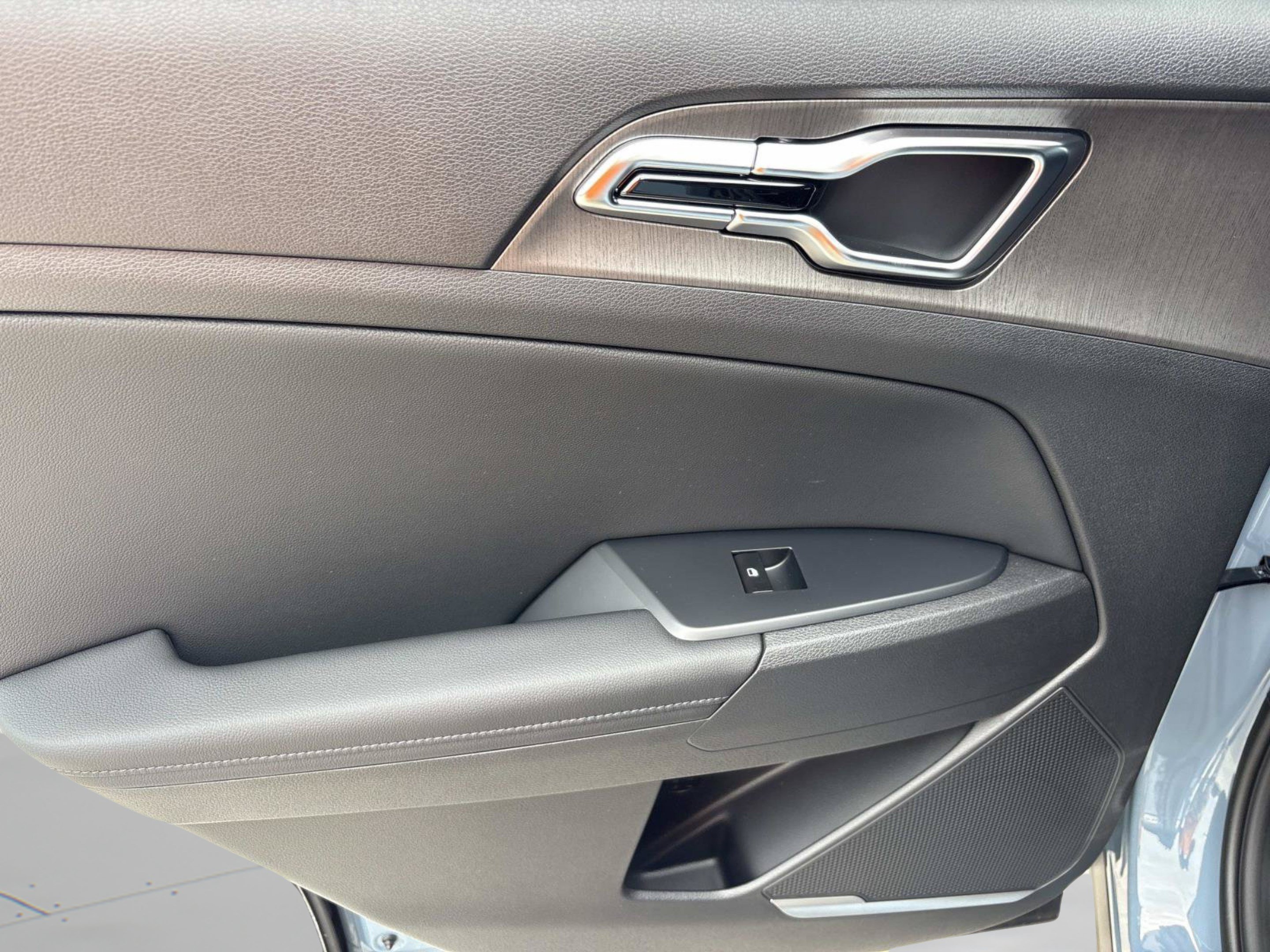 New 2027 Heritage Blue Kia X-Line image 16