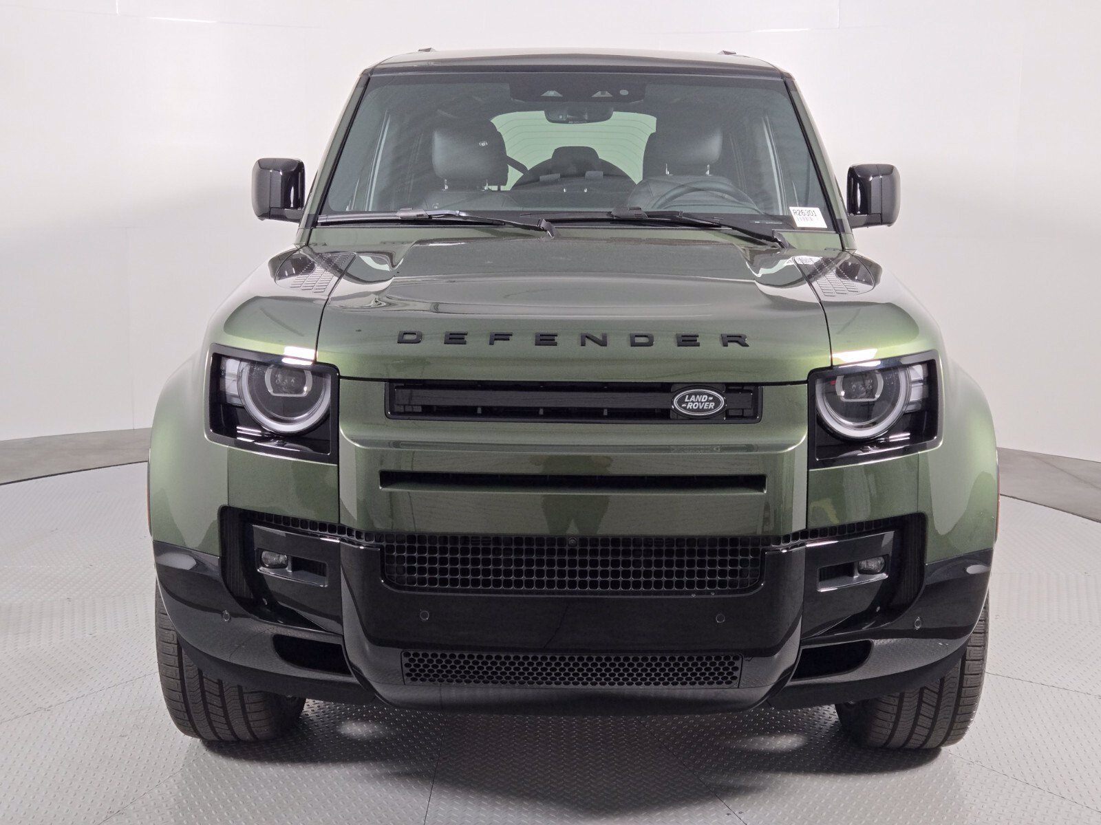 New 2026 Woolstone Green Land Rover X-Dynamic SE image 8