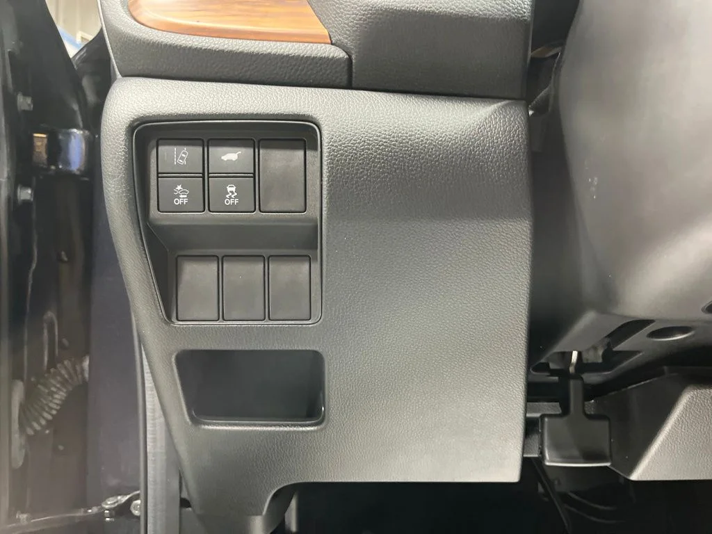 Certified Used 2018 Gunmetal Metallic Honda EX-L image 13