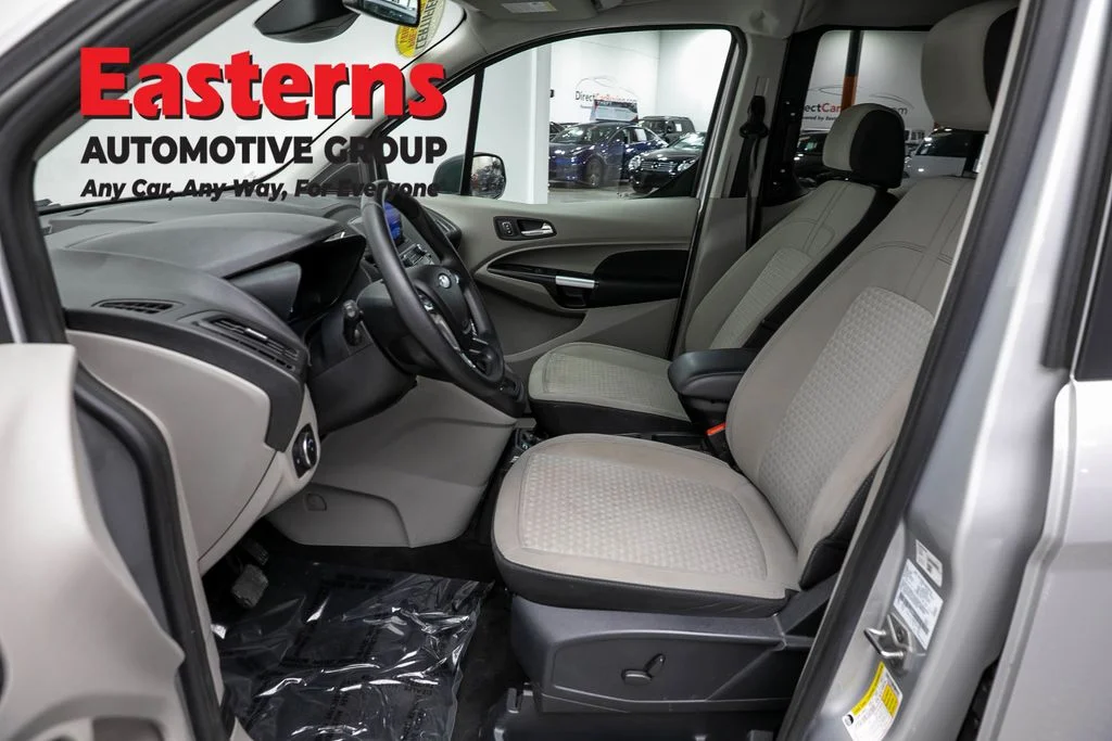 Used 2022 Silver Ford XLT image 13