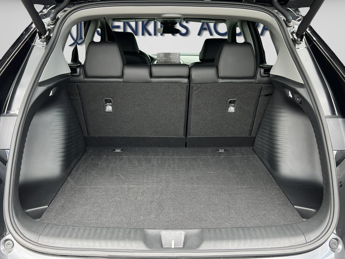 Used 2025 Crystal Black Pearl Acura Base image 12
