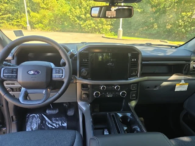 New 2026 Carbonized Gray Metallic Ford XLT image 13