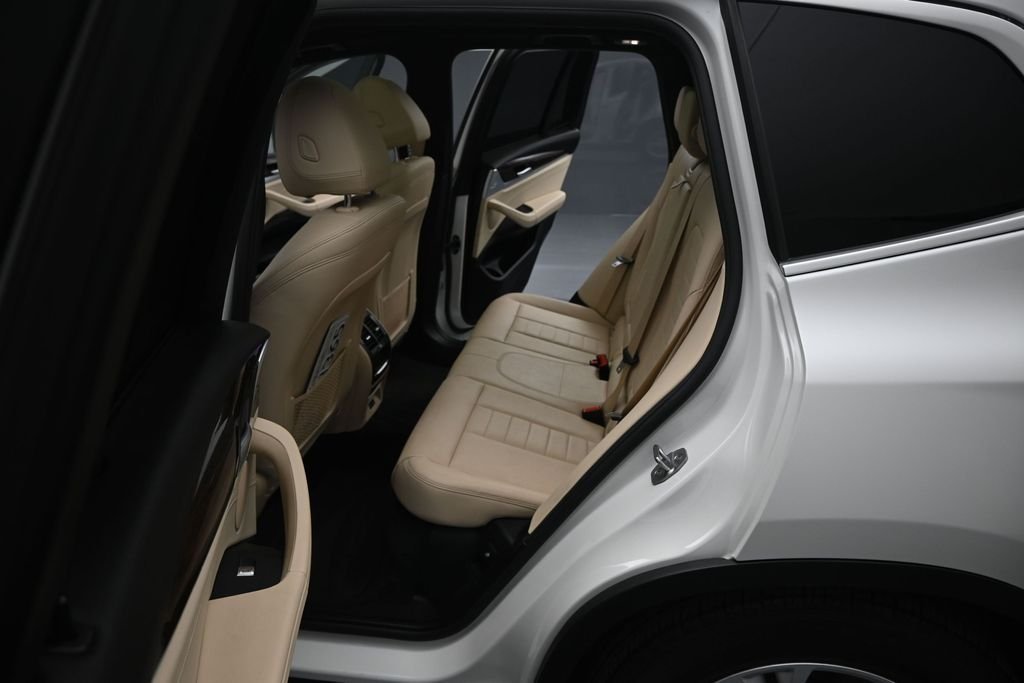 Certified Used 2020 White BMW sDrive30i image 19