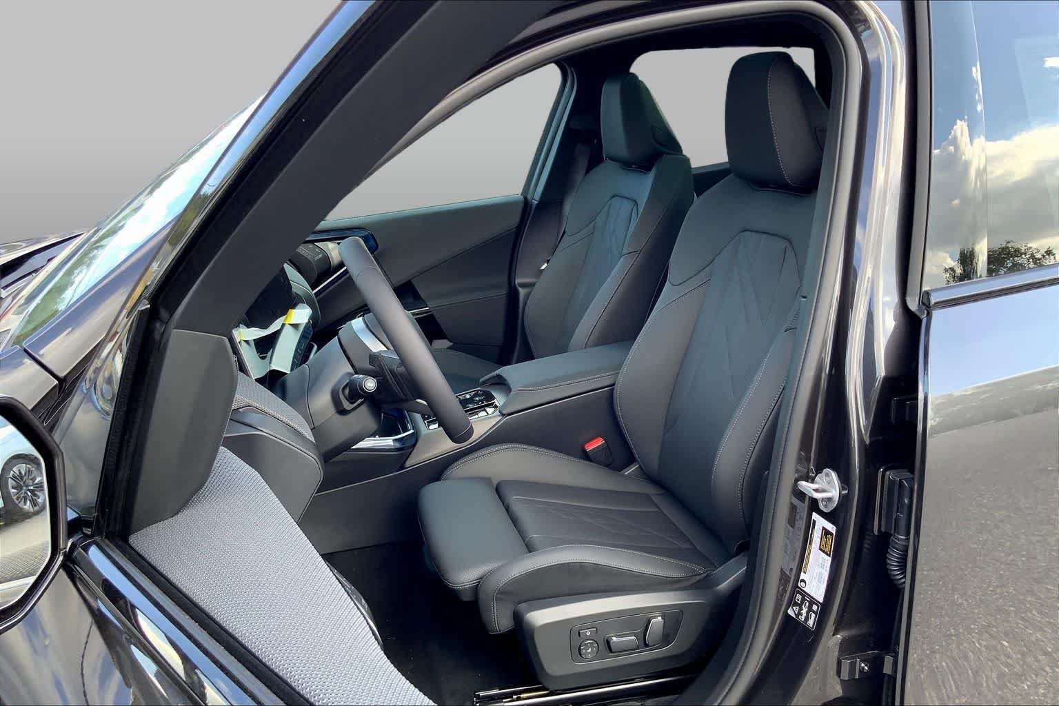 2026 BMW X3 30 - Photo 9