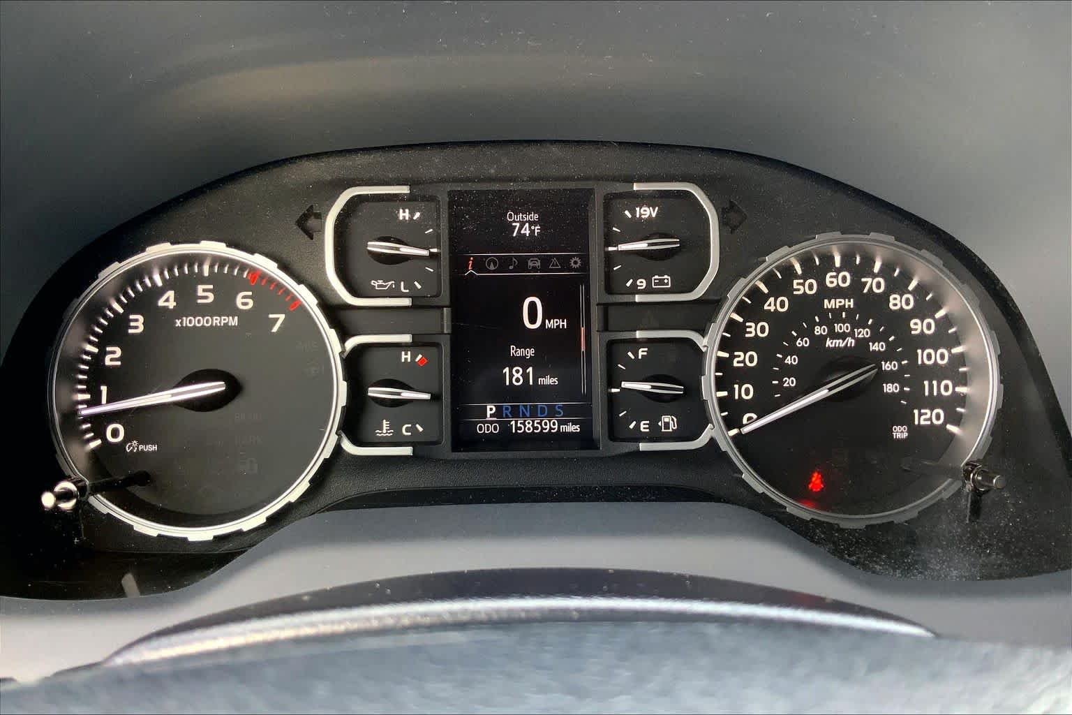 Used 2018 Magnetic Gray Metallic Toyota SR5 image 26