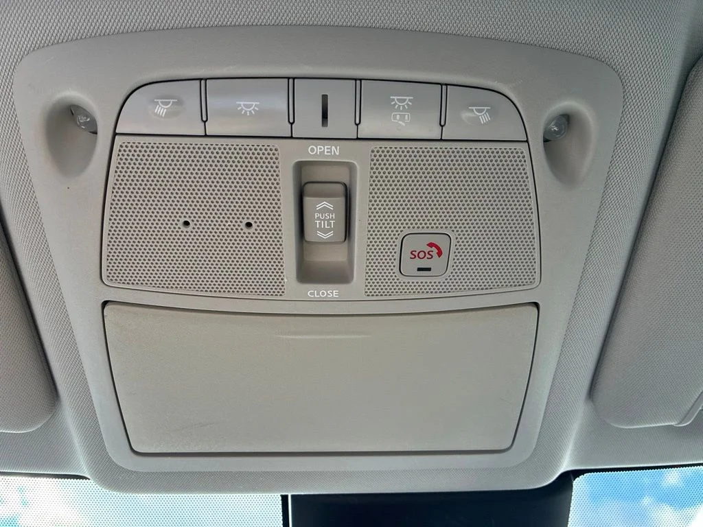 Certified Used 2017 Black Nissan SL image 21