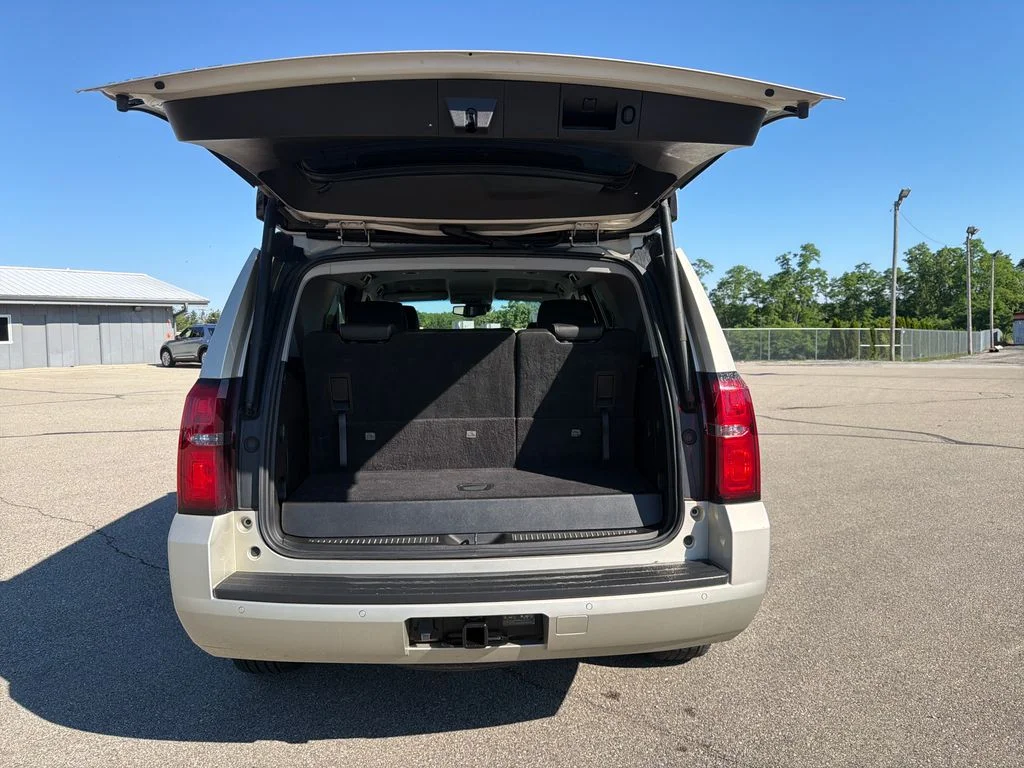 Used 2017 Champagne Silver Chevrolet LT image 9