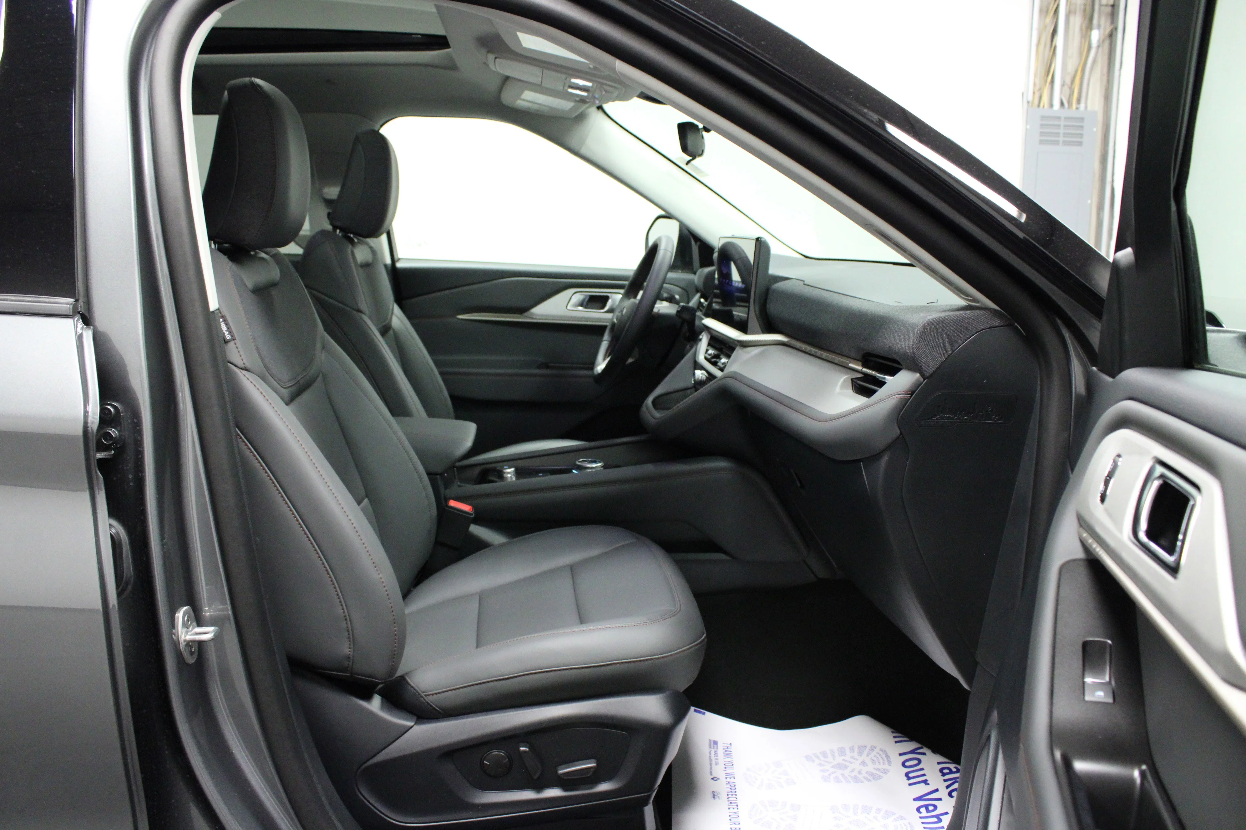 New 2026 Carbonized Gray Metallic Ford Active image 17