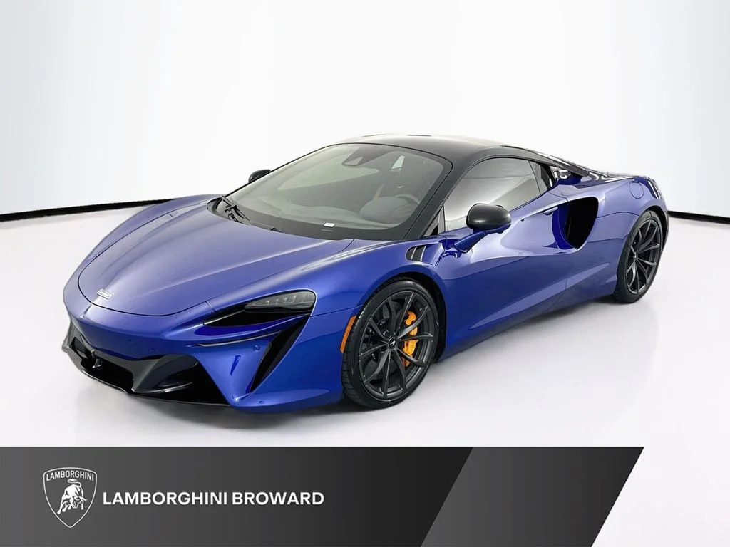 Used 2023 Blue McLaren  image 1