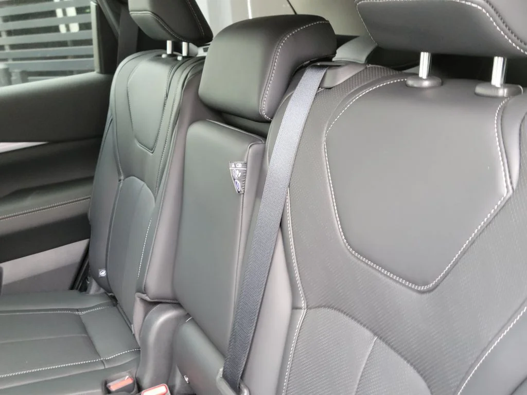 New 2027 HARBOR GRAY INFINITI Luxe FWD image 12