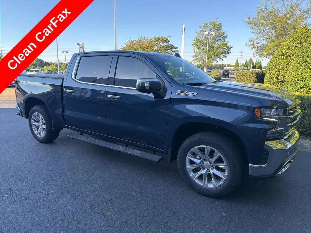 Used 2022 Blue Chevrolet LTZ image 5