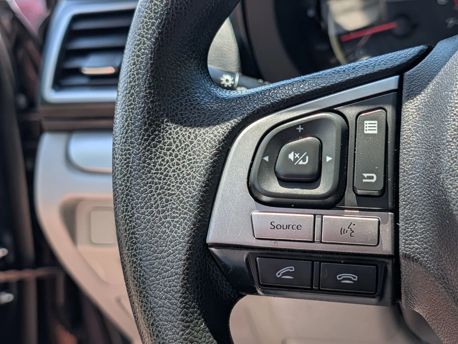 Used 2018 Gray Subaru 2.5i image 24