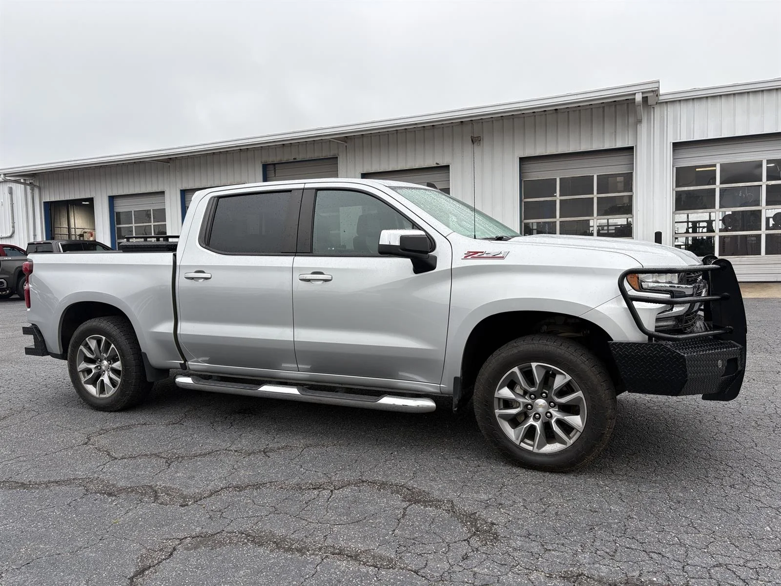 Used 2020 SILVER ICE METALLIC Chevrolet LT image 11