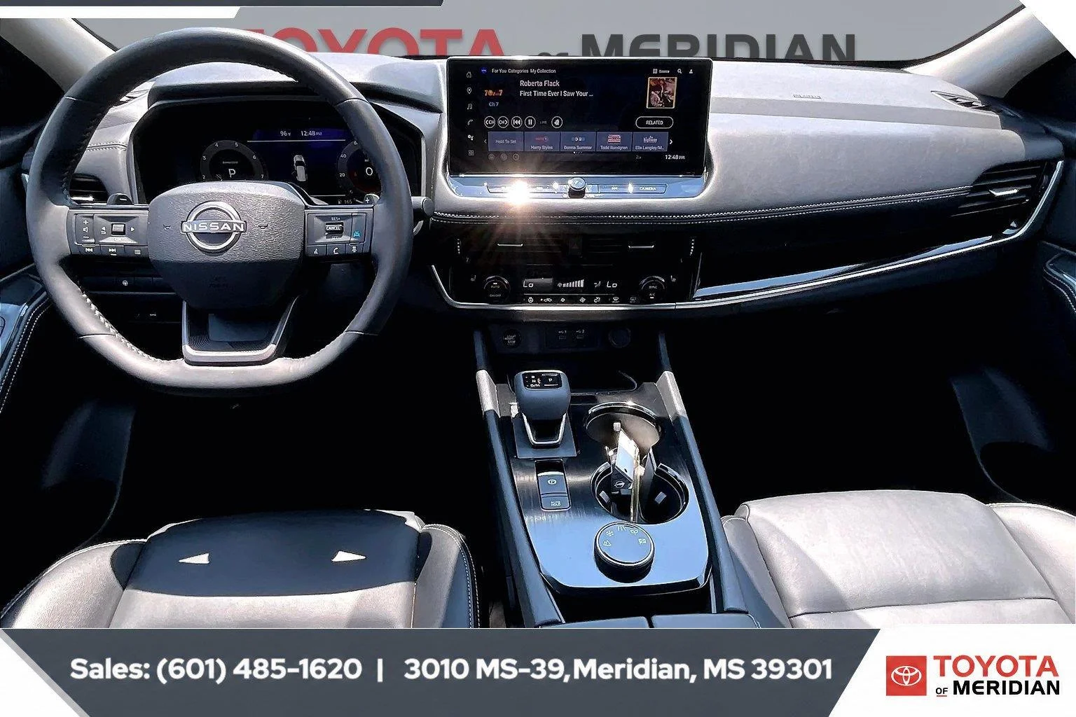 Used 2026 Everest White Pearl Tricoat Nissan SL image 13