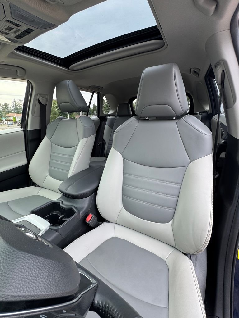 Used 2024 Blueprint Toyota XLE Premium image 33