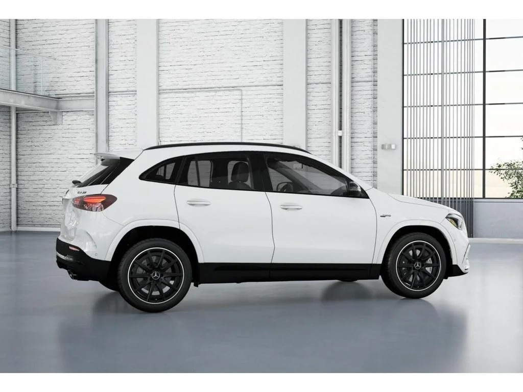 2026 Mercedes-Benz GLA AMG GLA 35 - Photo 18
