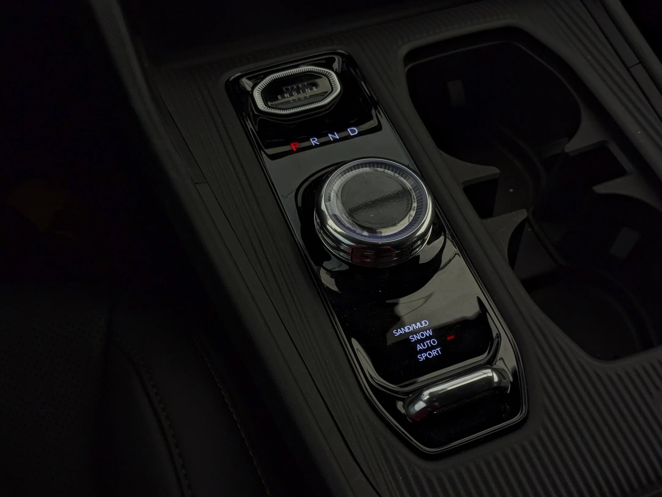 New 2026 White Jeep Limited - - Hybrid - Tech Grp - Uconnect 5 NAV - 9 Spkr Audio - Mopar Interior Pkg & More! image 20
