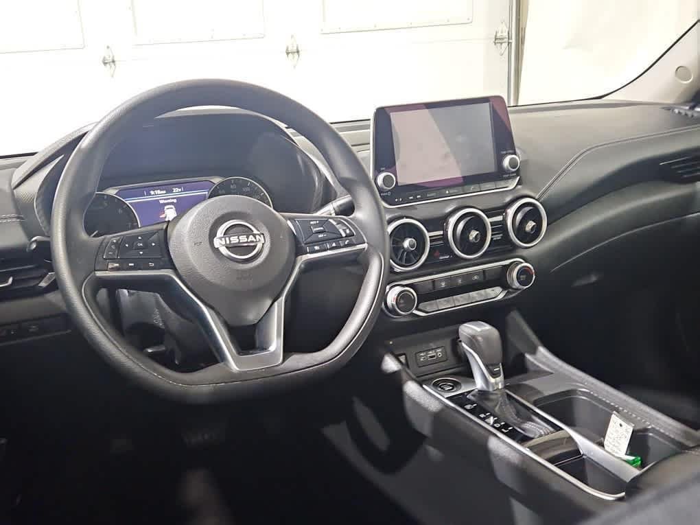 2025 Nissan Sentra SV - Photo 9