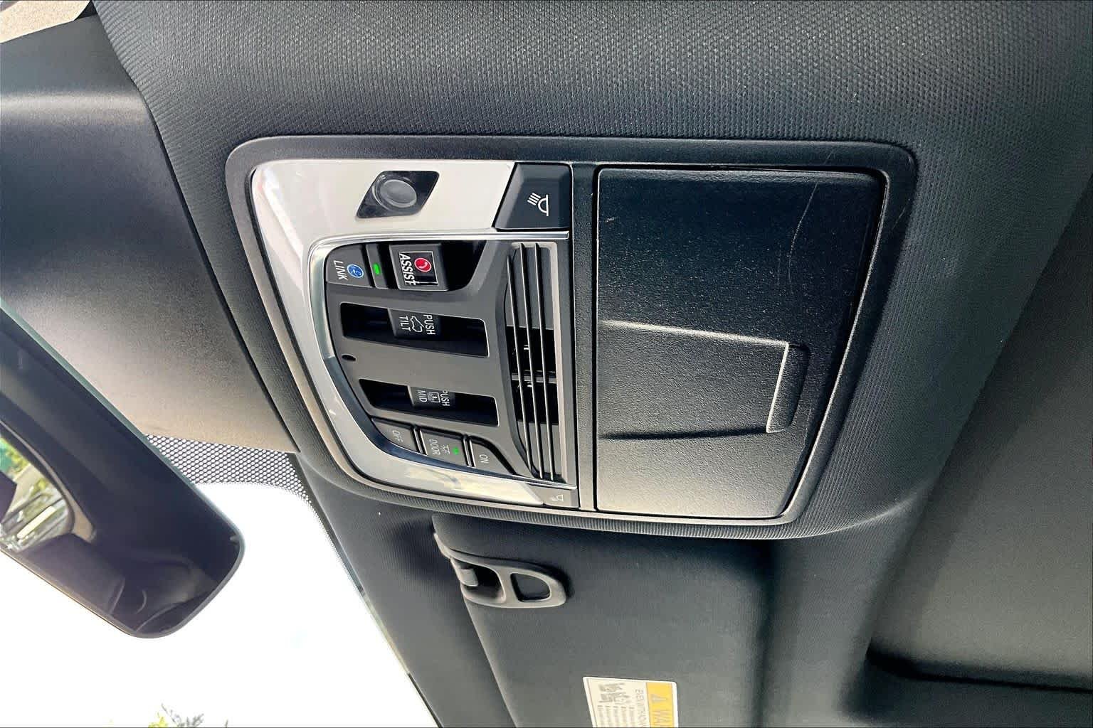 Used 2022 Liquid Carbon Metallic Acura Type S image 31