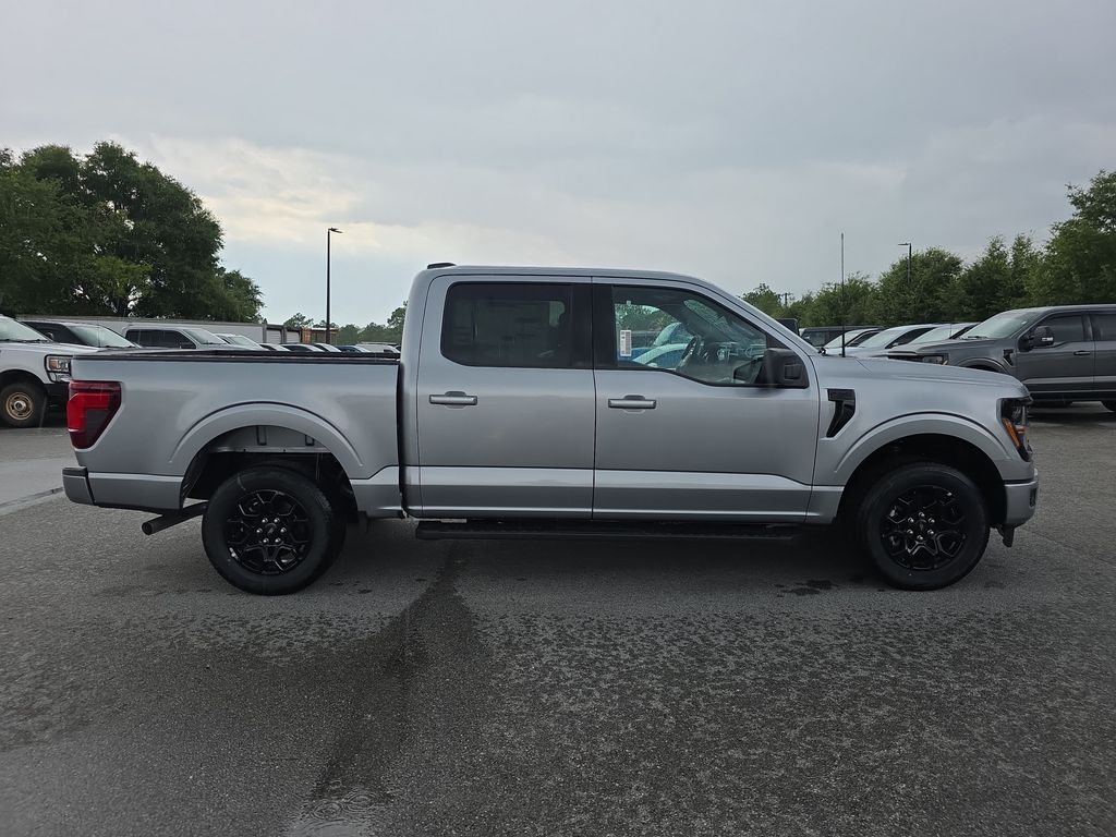New 2026 Iconic Silver Metallic Ford XLT image 8