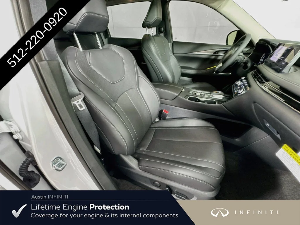 New 2027 White INFINITI LUXE image 38