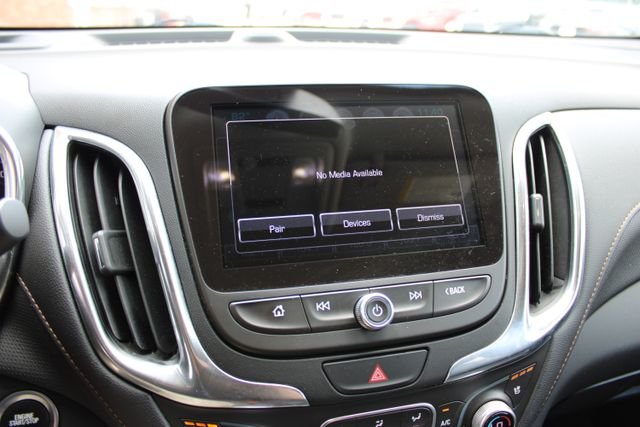 Used 2018 Gray Chevrolet Premier image 21