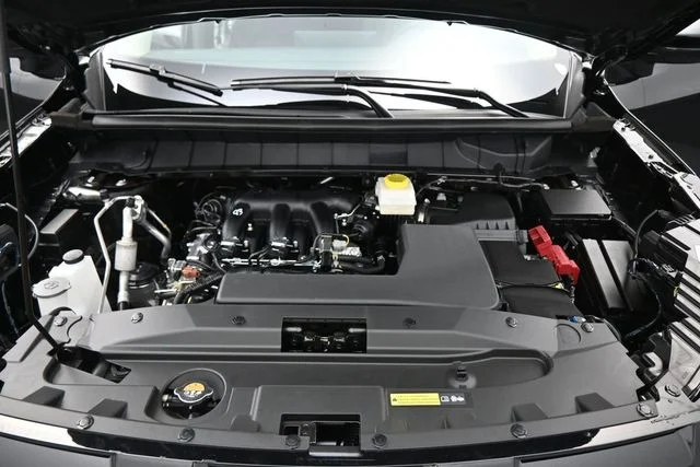 New 2026 Black Nissan SL image 31