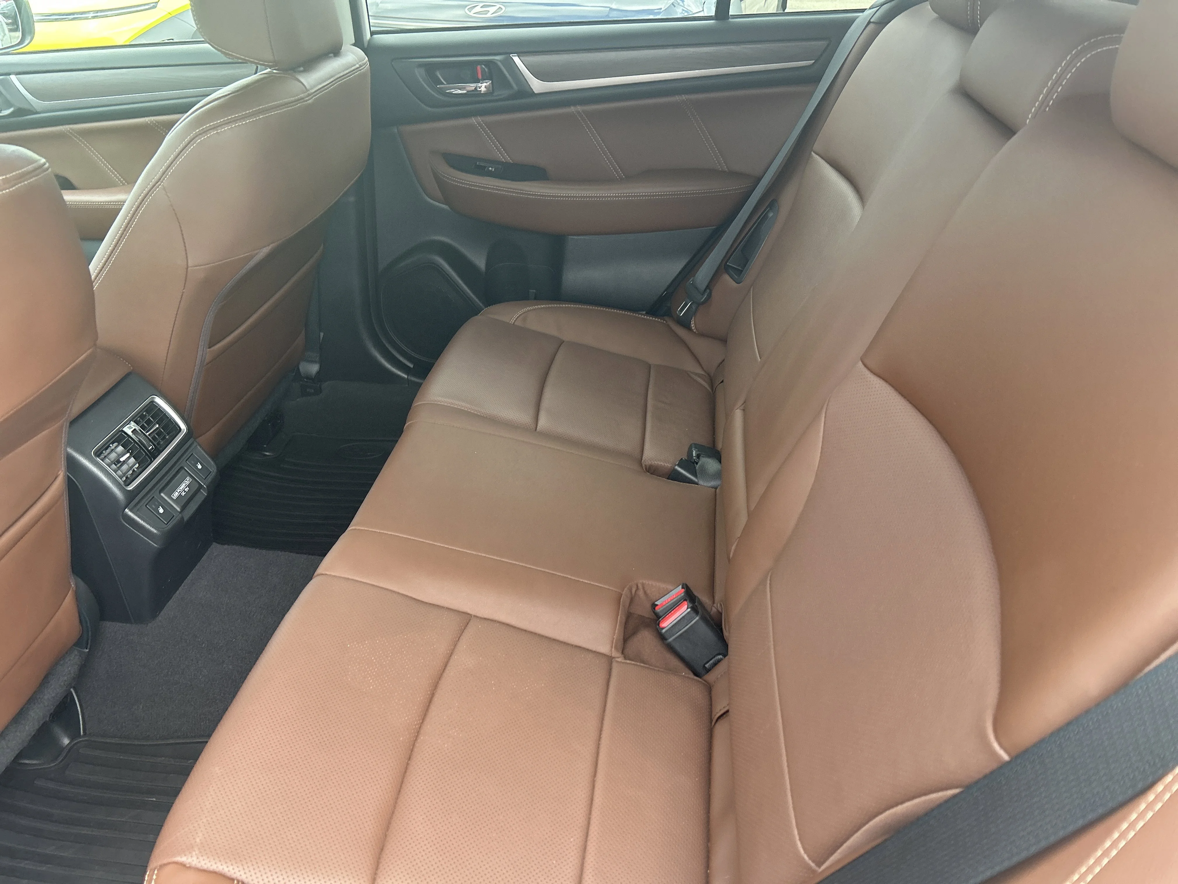 Used 2018 Crystal White Pearl Subaru Touring image 12