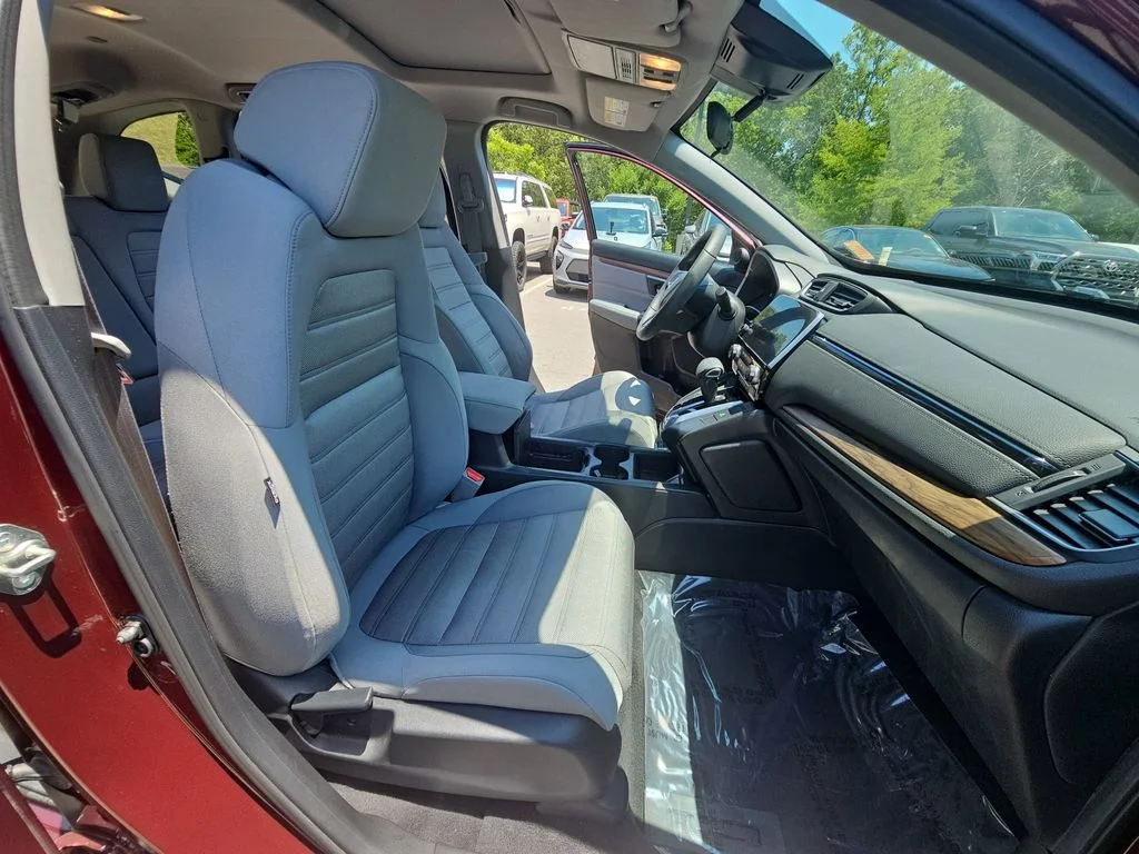 Used 2017  Honda EX image 10