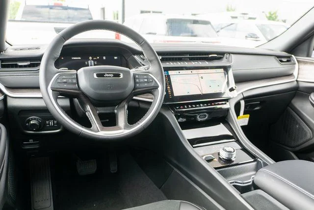 New 2026 White Jeep Altitude image 12
