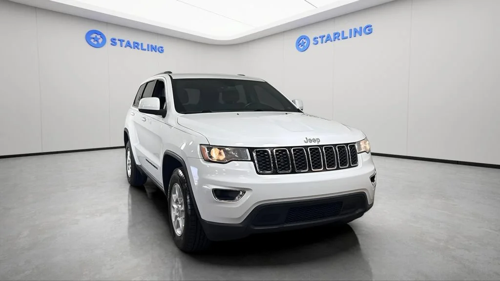 Used 2017 White Jeep Laredo image 15