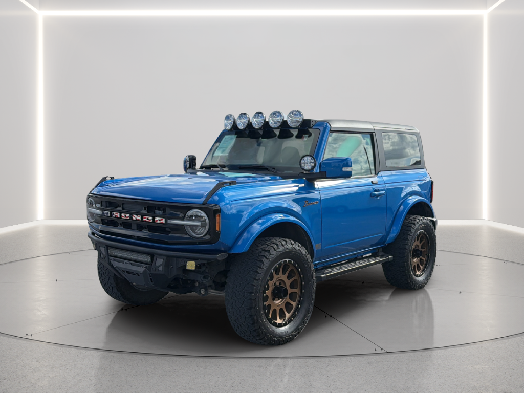 Used 2021 Blue Metallic Ford Outer Banks image 12