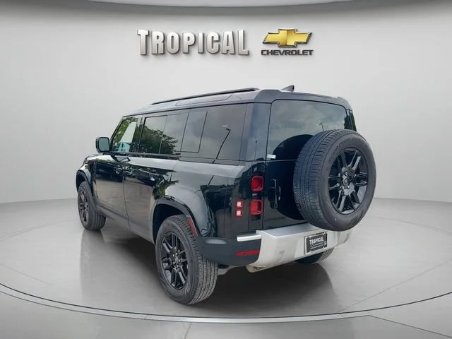 Used 2025 Black Land Rover S image 2
