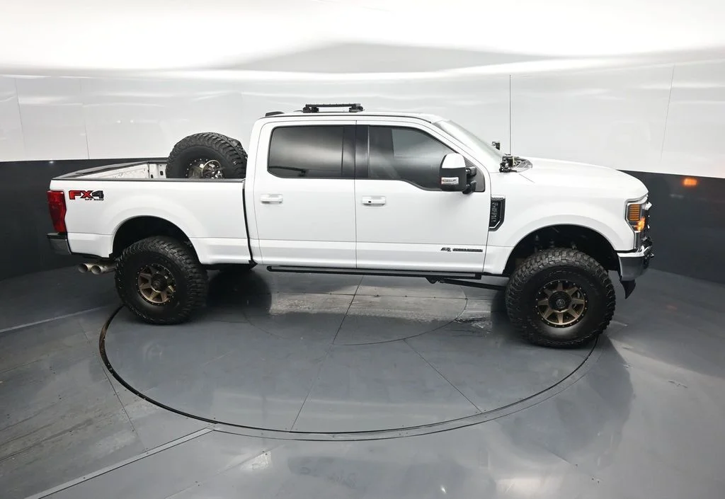 Used 2021 White Ford Lariat image 50
