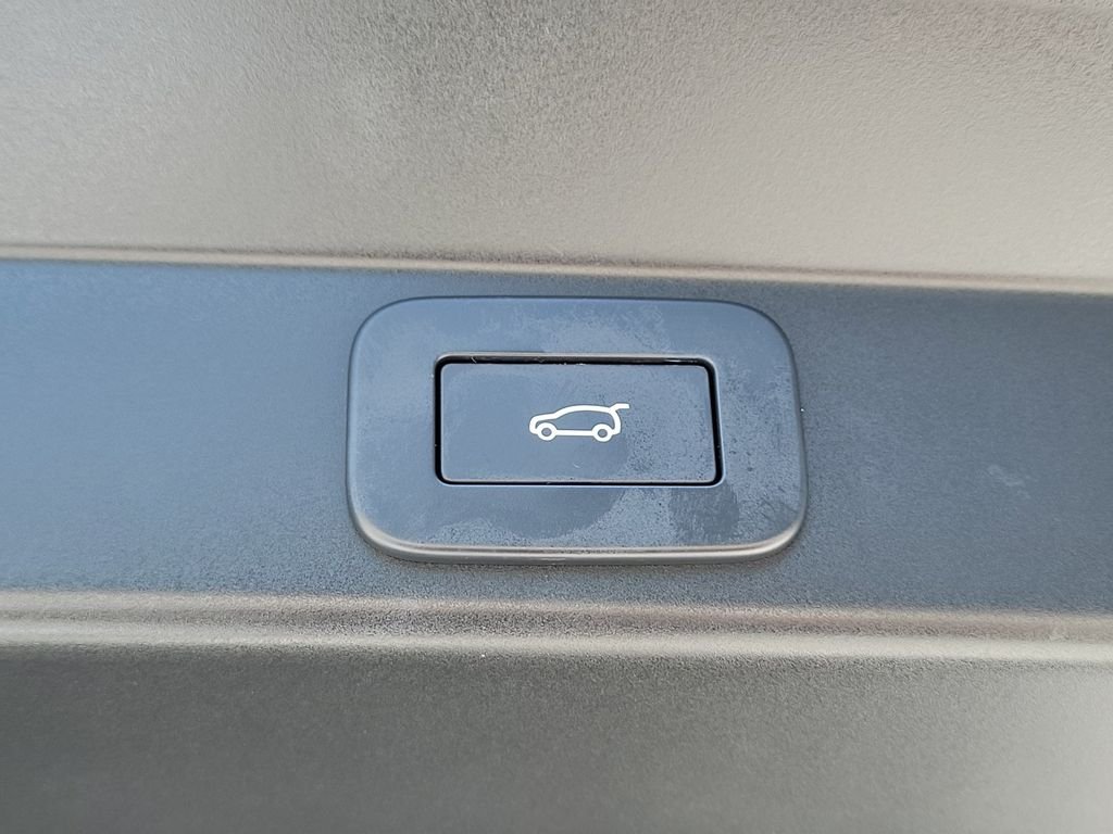 Certified Used 2024 Gray Land Rover Dynamic SE image 12