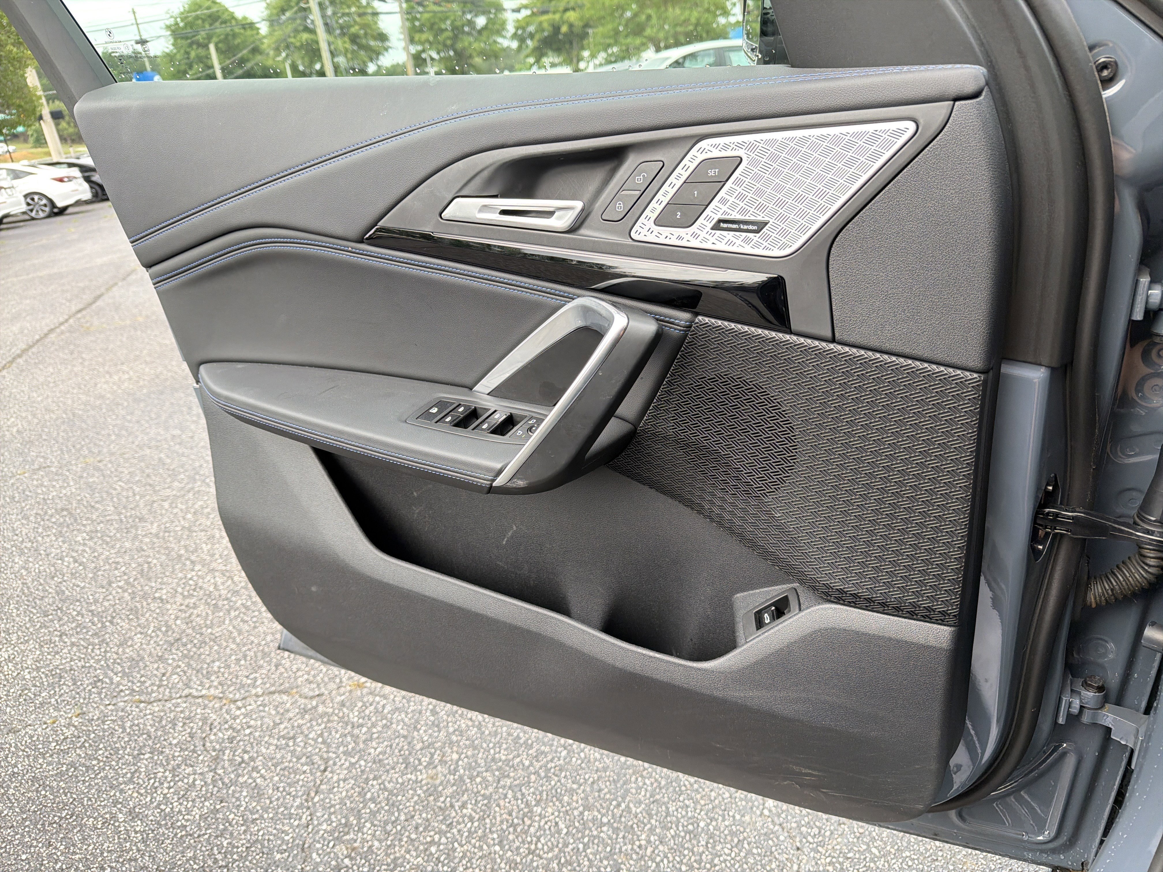2025 BMW X1 28i - Photo 15
